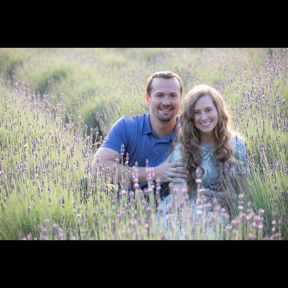 Meet your Posher, Jessica - Picture 1 of 8